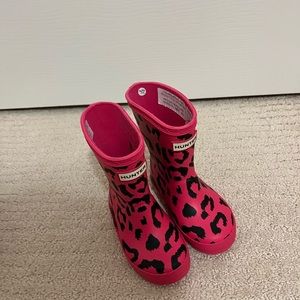 Toddler size 6 pink cheetah print Hunter rain boots gently used